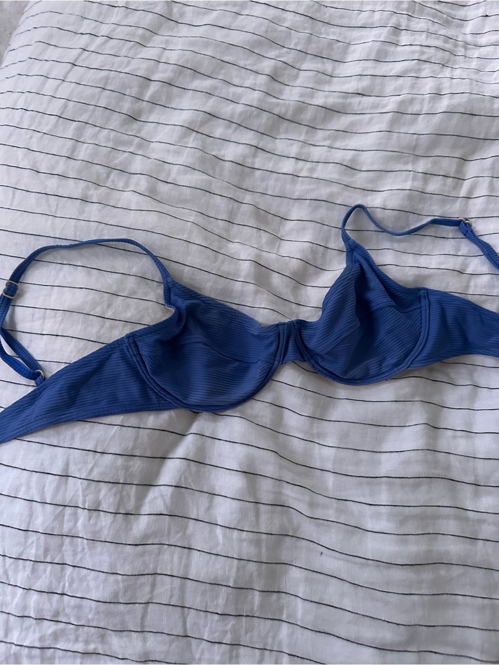 Zulu & Zephyr Ribbed Bikini Top in Blue